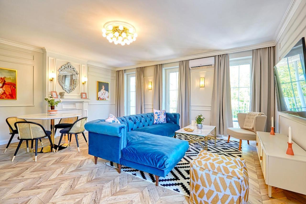 The Doors Luxury Apartment Mosonmagyaróvár エクステリア 写真