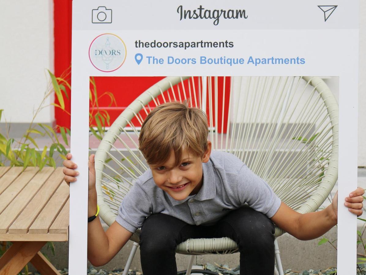 The Doors Luxury Apartment Mosonmagyaróvár エクステリア 写真
