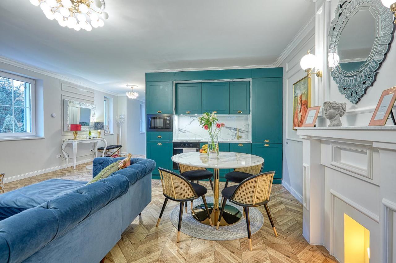 The Doors Luxury Apartment Mosonmagyaróvár エクステリア 写真