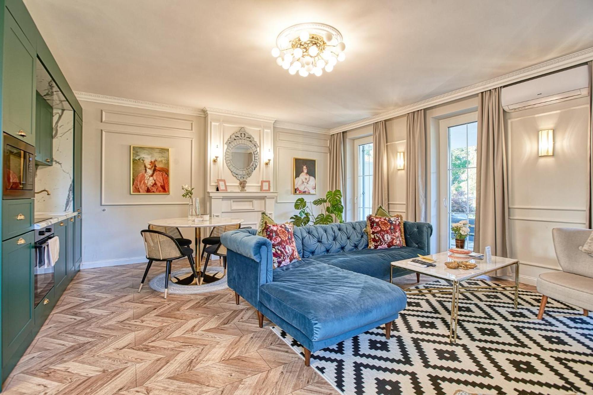 The Doors Luxury Apartment Mosonmagyaróvár エクステリア 写真