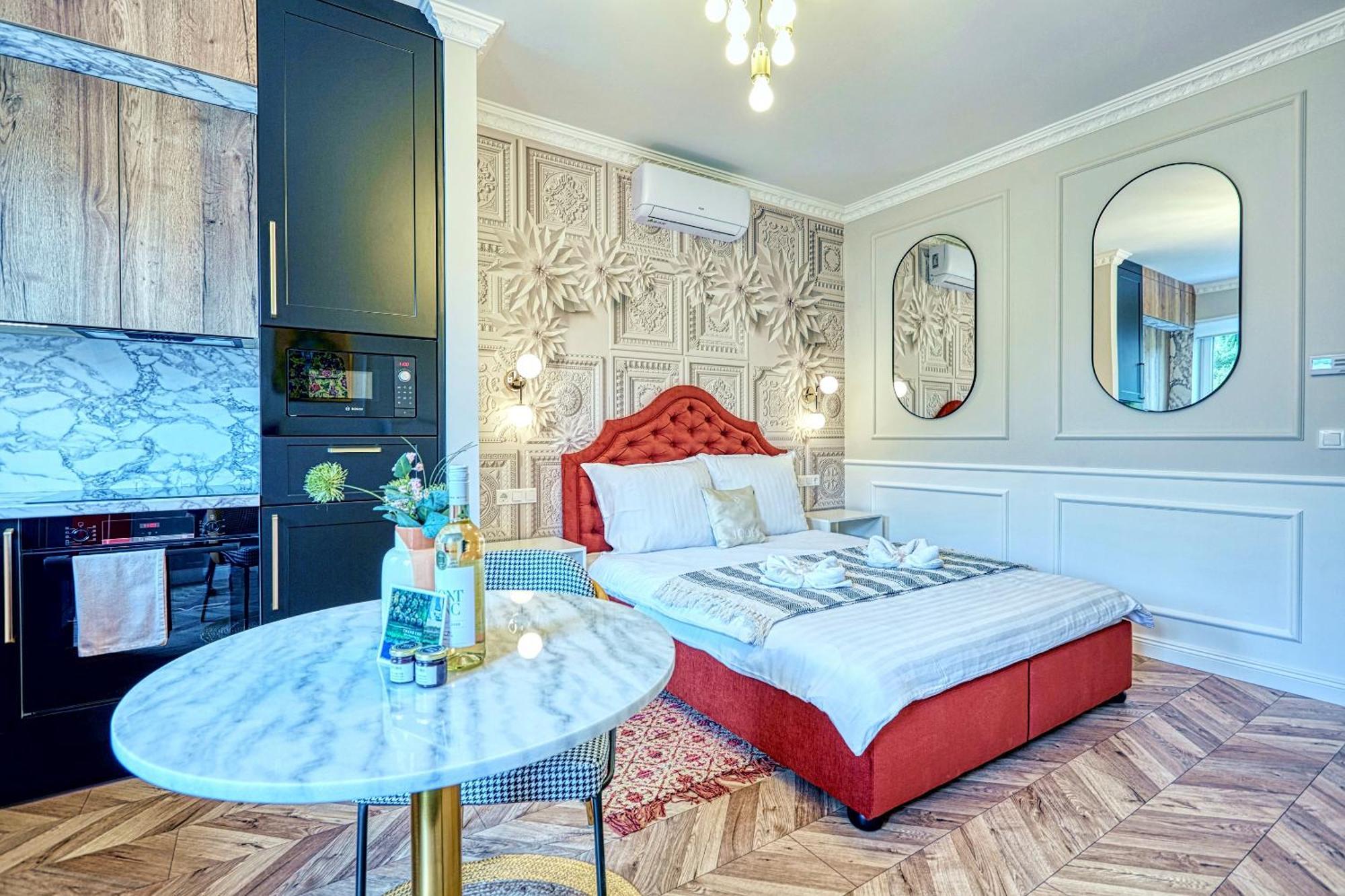 The Doors Luxury Apartment Mosonmagyaróvár エクステリア 写真