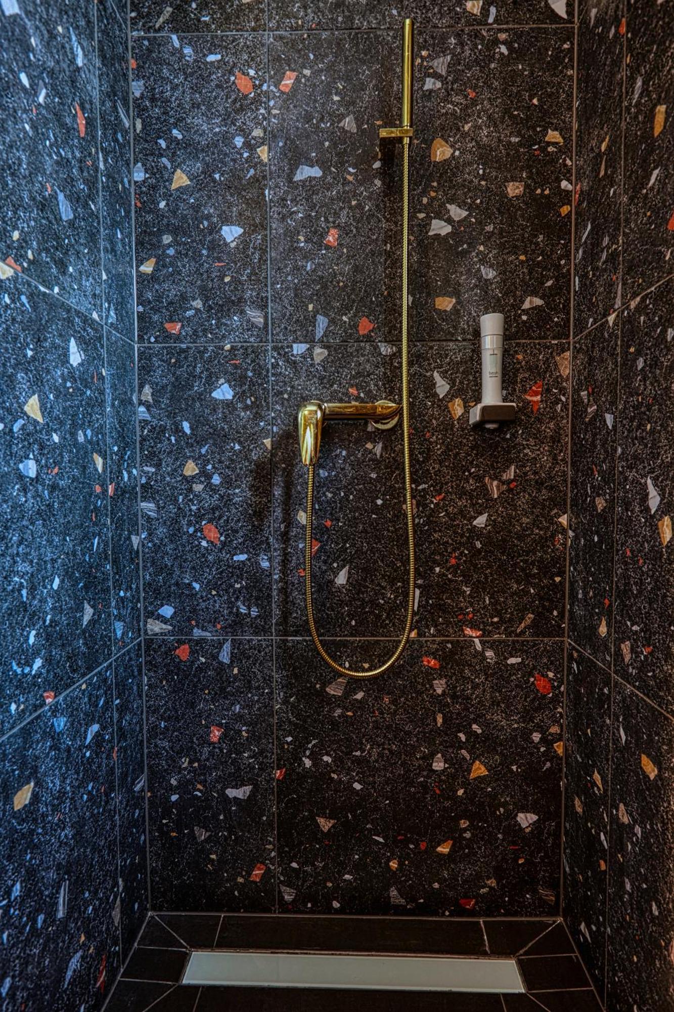 The Doors Luxury Apartment Mosonmagyaróvár エクステリア 写真