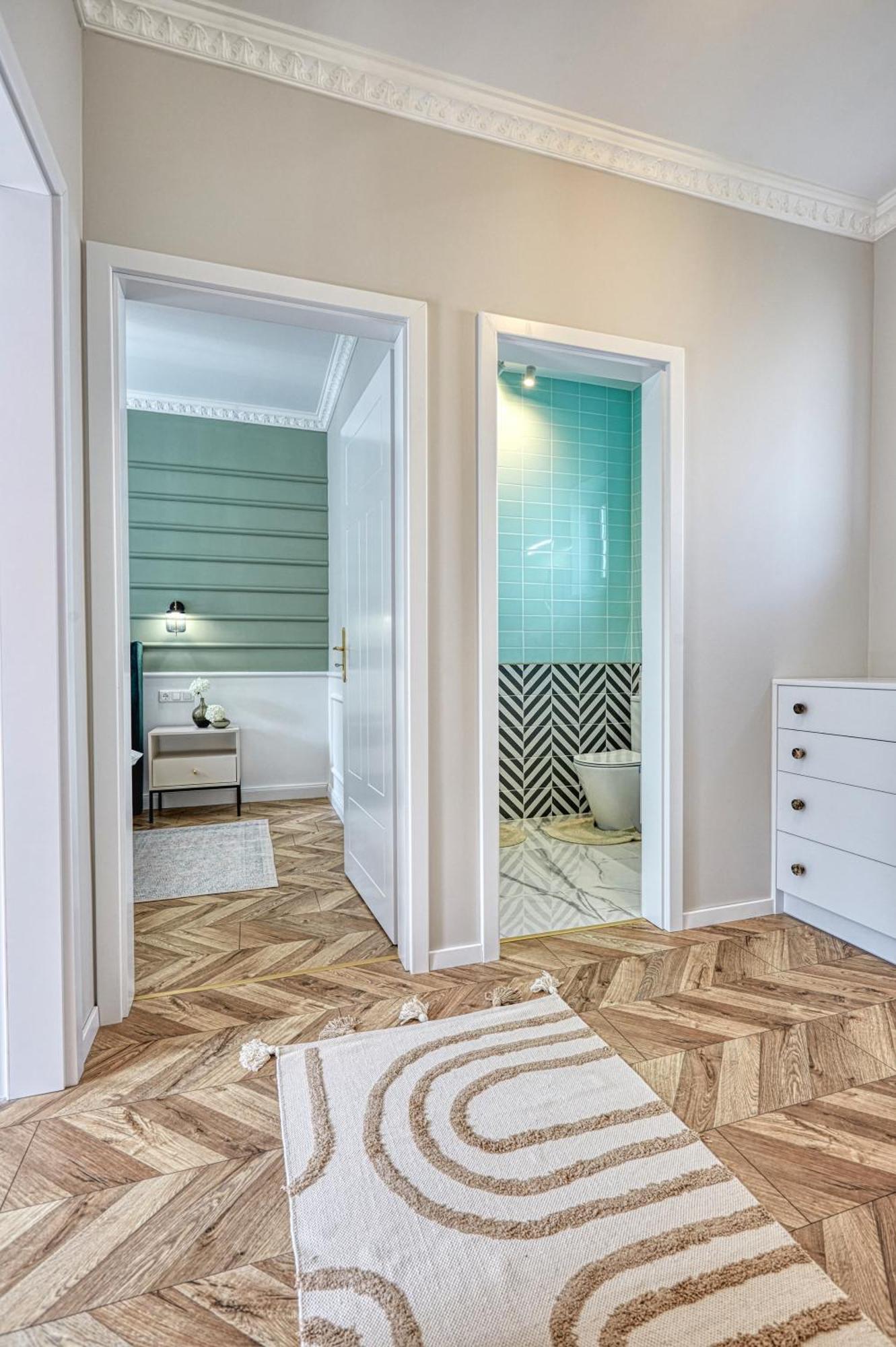 The Doors Luxury Apartment Mosonmagyaróvár エクステリア 写真
